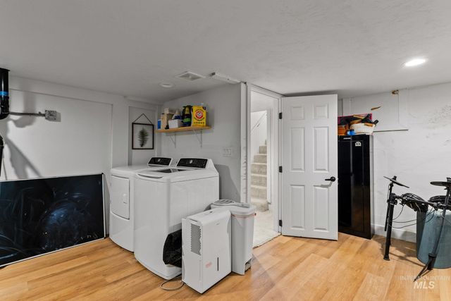 816 S 8th Ave, Nampa, ID 83651