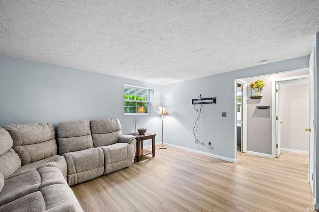 3245 Commanche Trail, Lafayette, IN 47909