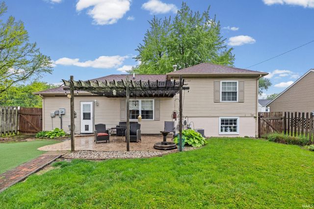 3245 Commanche Trail, Lafayette, IN 47909