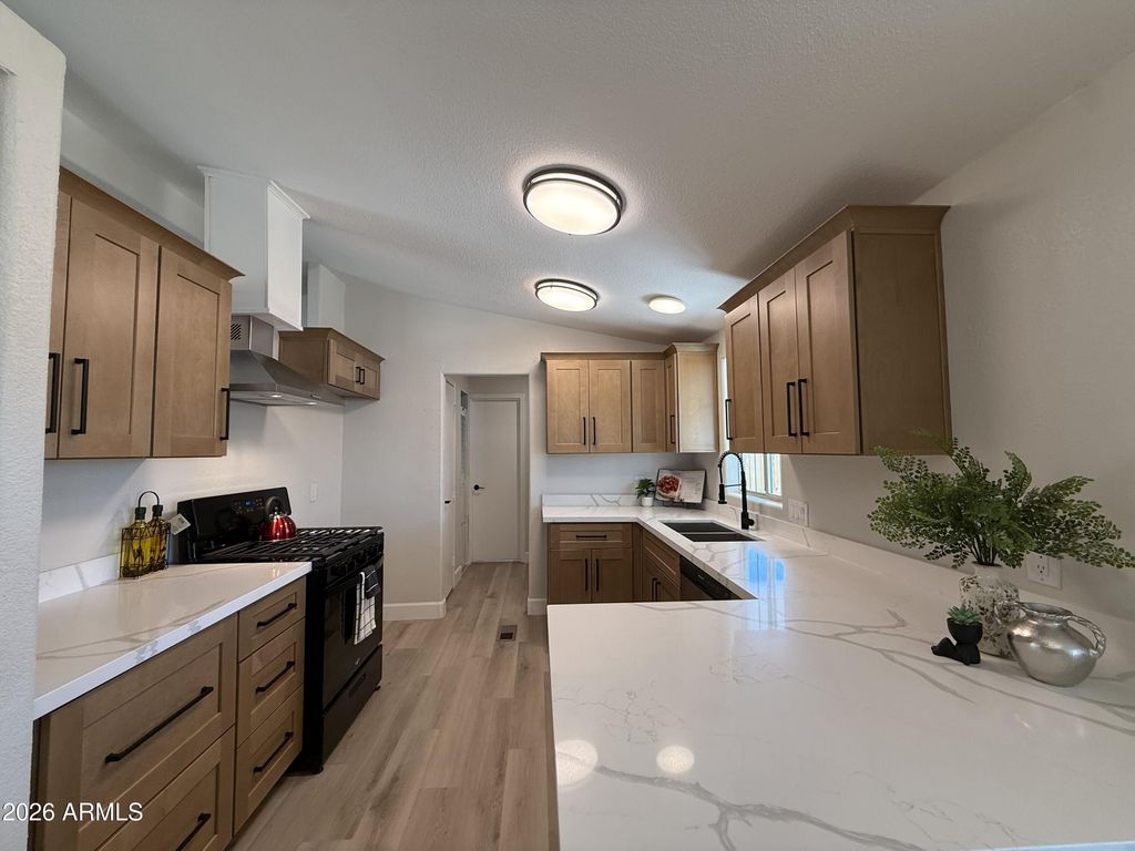 2109 N SPRING --, Mesa, AZ 85203 — photo 5