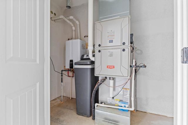 104 Aven Street, Nixa, MO 65714