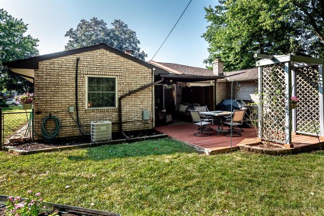 135 Highridge Court, Franklin, OH 45005