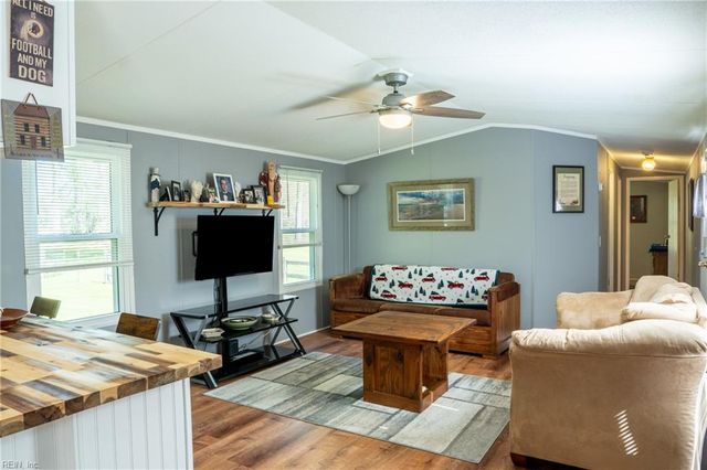 5856 My Way LN, Gloucester, VA 23061