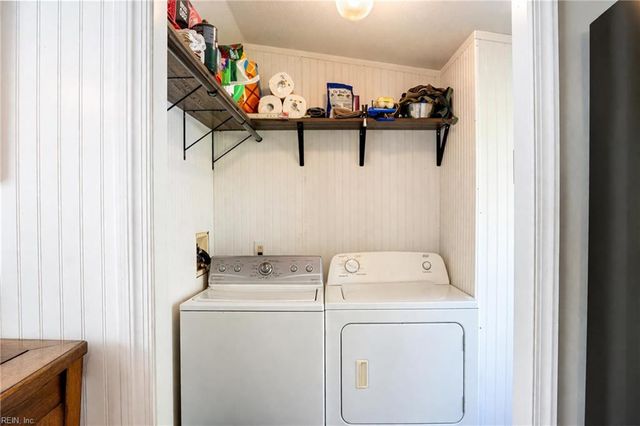 5856 My Way LN, Gloucester, VA 23061