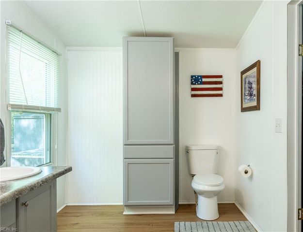 5856 My Way LN, Gloucester, VA 23061
