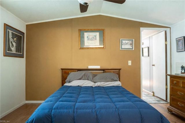 5856 My Way LN, Gloucester, VA 23061