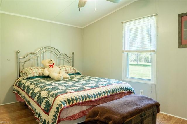 5856 My Way LN, Gloucester, VA 23061