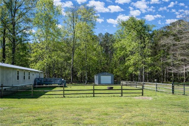 5856 My Way LN, Gloucester, VA 23061