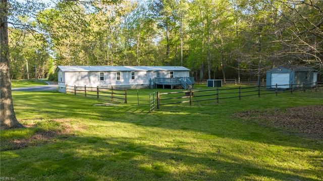 5856 My Way LN, Gloucester, VA 23061