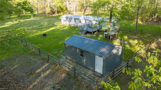 5856 My Way LN, Gloucester, VA 23061