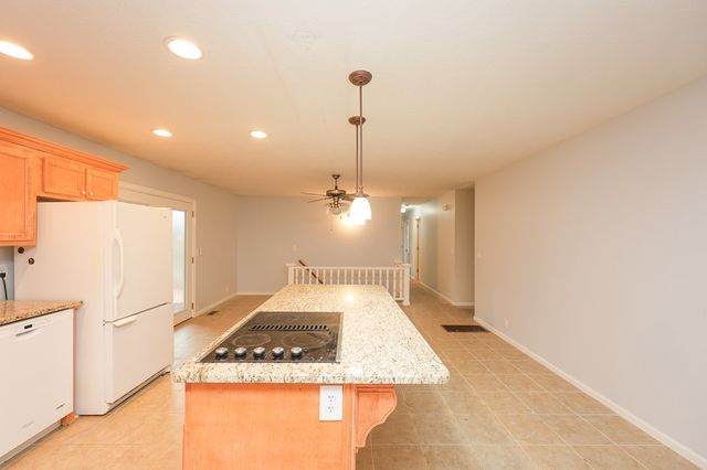 207 N View Pointe, Lagrange, GA 30241