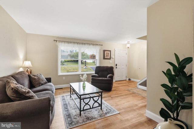 348 DOGWOOD LN, Womelsdorf, PA 19567