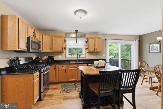 348 DOGWOOD LN, Womelsdorf, PA 19567