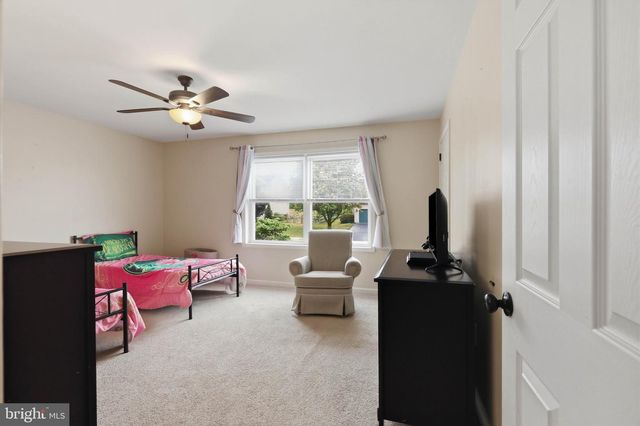 348 DOGWOOD LN, Womelsdorf, PA 19567