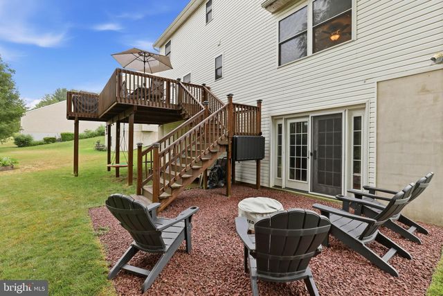 348 DOGWOOD LN, Womelsdorf, PA 19567