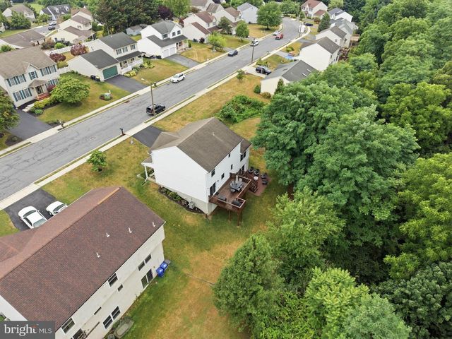 348 DOGWOOD LN, Womelsdorf, PA 19567