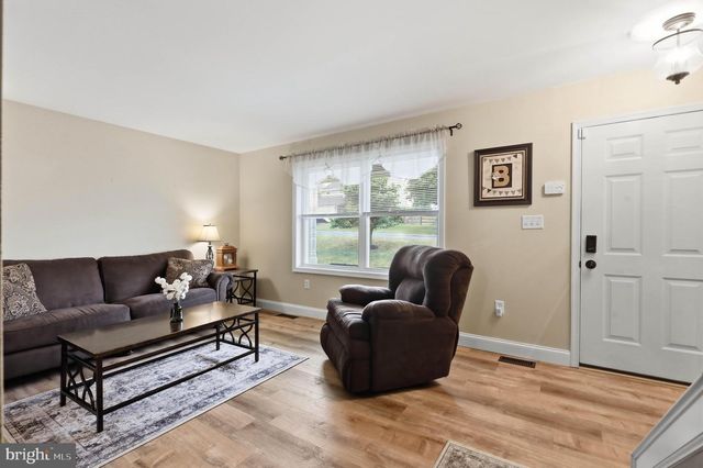 348 DOGWOOD LN, Womelsdorf, PA 19567