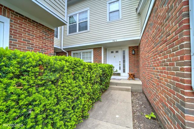 763 Grosse Pointe Circle, Vernon Hills, IL 60061