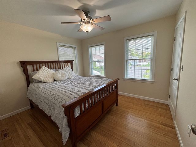 266 Christopher Dr, Springfield, MA 01129