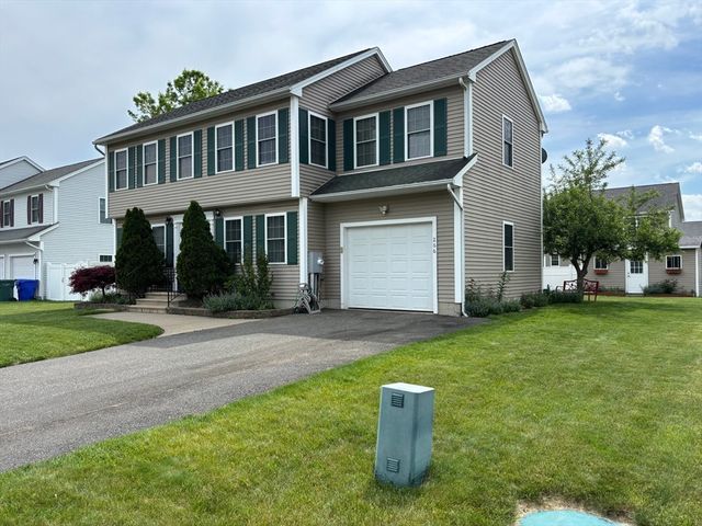 266 Christopher Dr, Springfield, MA 01129