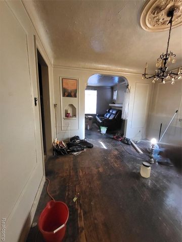 16631 Birwood Street, Detroit, MI 48221