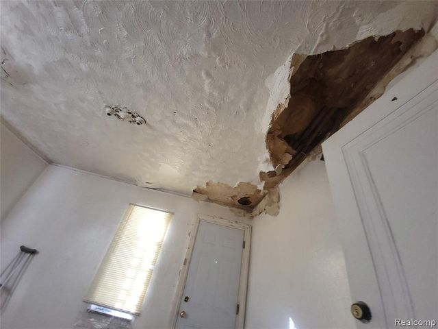 16631 Birwood Street, Detroit, MI 48221