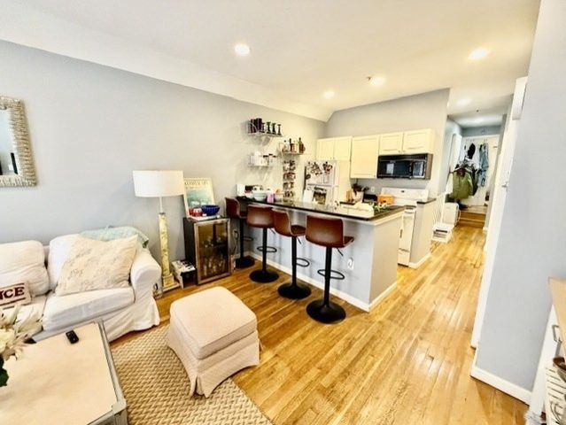17 Thacher 1, Boston, MA 02113