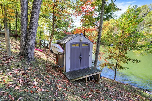 8421 S Kinman Drive, Nineveh, IN 46164