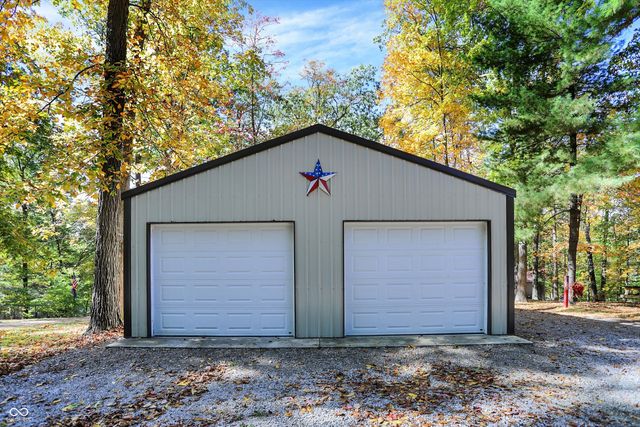 8421 S Kinman Drive, Nineveh, IN 46164