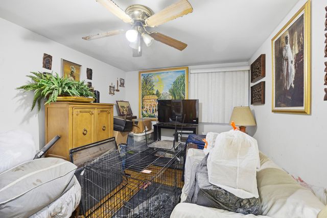 9748 S Van Vlissingen Road, Chicago, IL 60617