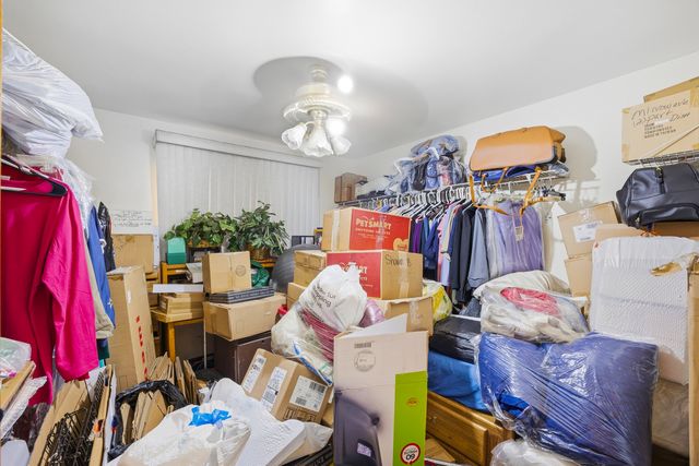 9748 S Van Vlissingen Road, Chicago, IL 60617