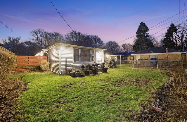 9748 S Van Vlissingen Road, Chicago, IL 60617