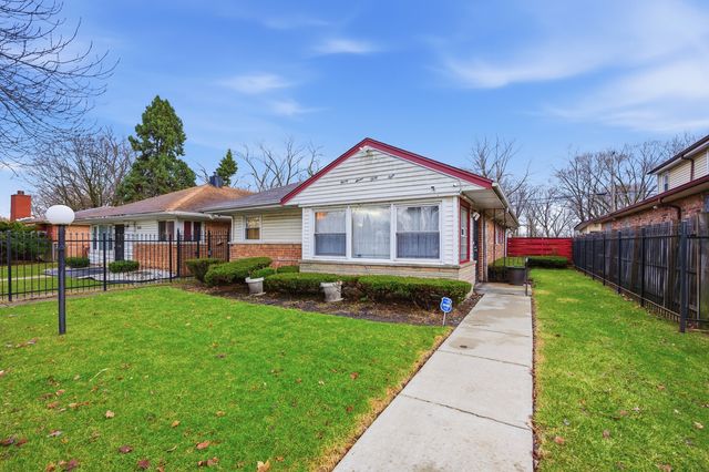 9748 S Van Vlissingen Road, Chicago, IL 60617