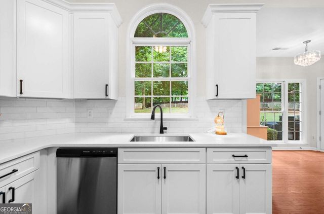 725 Wood Rose Court, Alpharetta, GA 30005