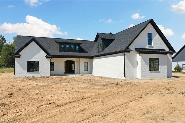 141 Hanes Lane, Lexington, NC 27295