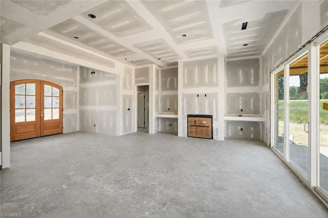 141 Hanes Lane, Lexington, NC 27295