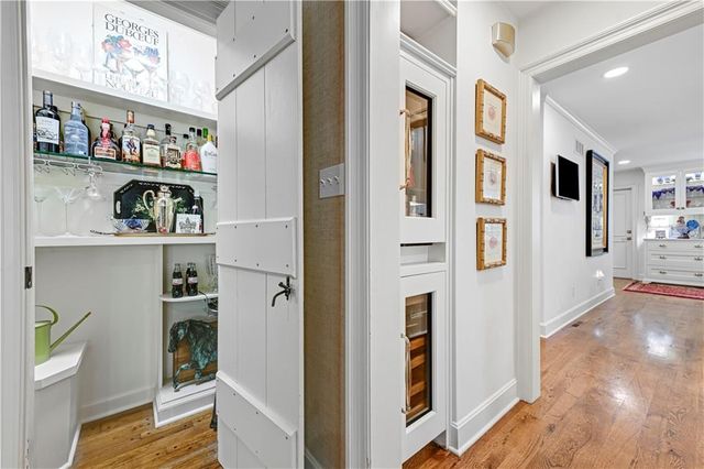 6629 Overhill Road, Mission Hills, KS 66208