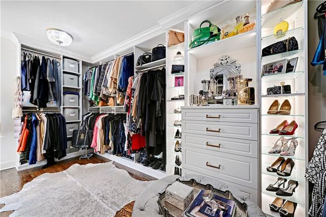 6629 Overhill Road, Mission Hills, KS 66208