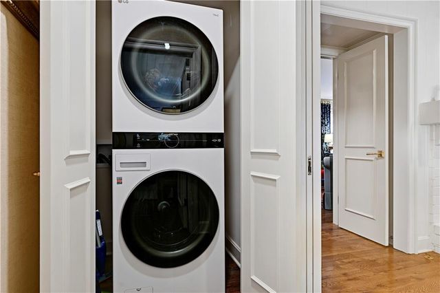 6629 Overhill Road, Mission Hills, KS 66208