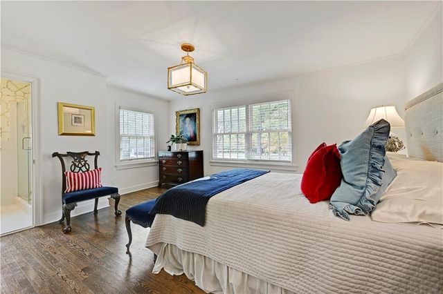 6629 Overhill Road, Mission Hills, KS 66208