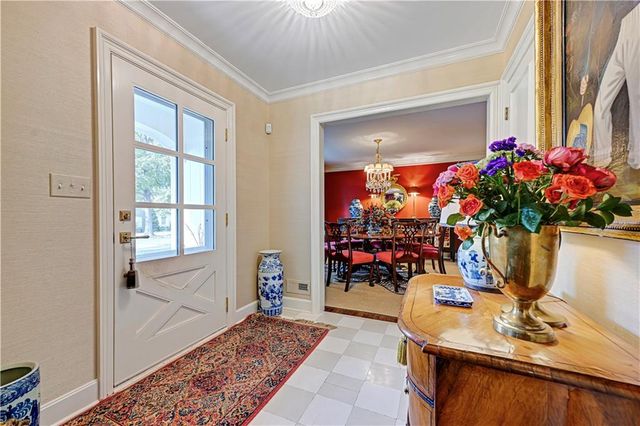 6629 Overhill Road, Mission Hills, KS 66208