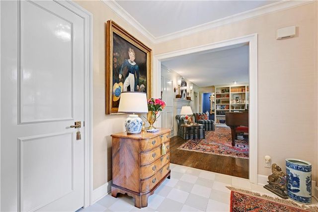 6629 Overhill Road, Mission Hills, KS 66208