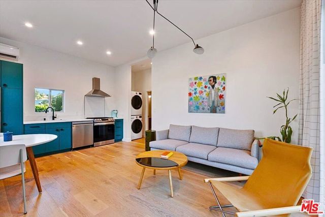 2240 Ewing Street, Los Angeles, CA 90039