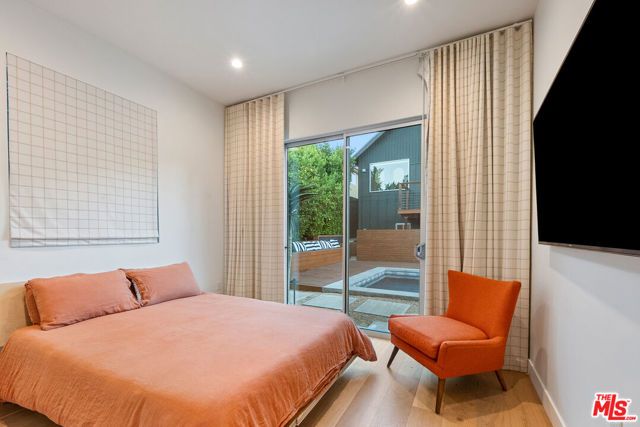 2240 Ewing Street, Los Angeles, CA 90039