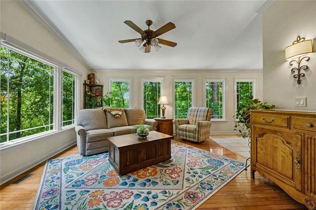 1022 Oak Way, Canton, GA 30114
