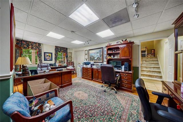 1022 Oak Way, Canton, GA 30114