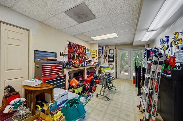 1022 Oak Way, Canton, GA 30114