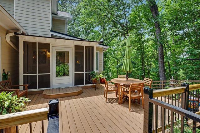 1022 Oak Way, Canton, GA 30114