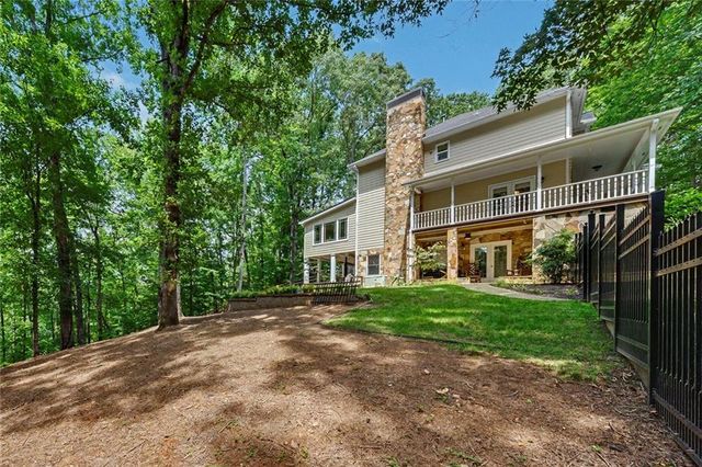 1022 Oak Way, Canton, GA 30114