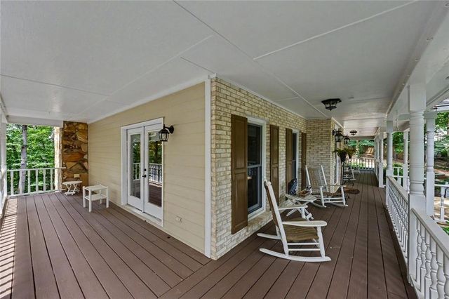 1022 Oak Way, Canton, GA 30114